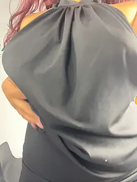 Nahomy_benet - all naked in front of my client