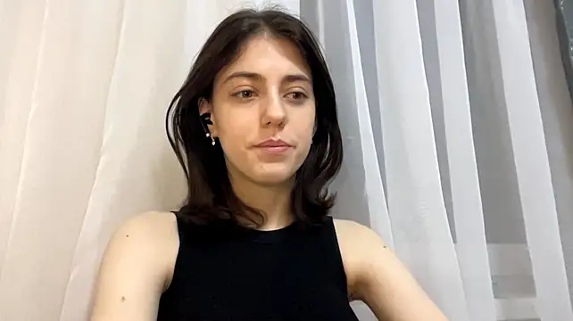 JessicaRomjue - Stand up and tease with my dress