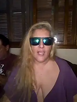 PamelaEmarido - Festa