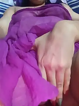 Maya-120 - Boobs show
