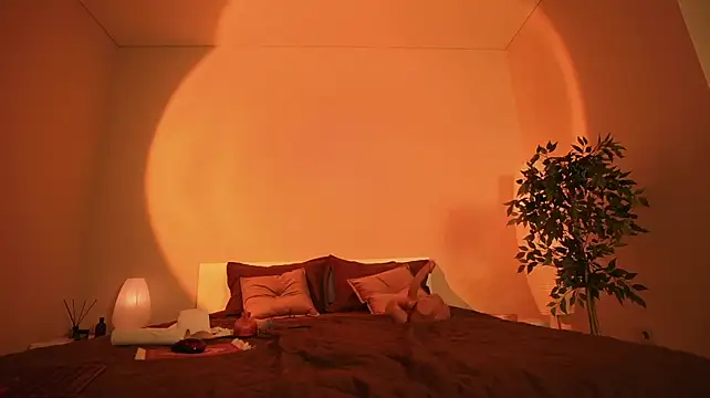 Peach_in_stockings - Worship my peach: panties off + cream