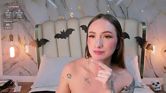 Hannah_Lane - Camel toe + slap my pussy 🌼
