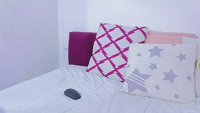 Rubby__red1 - show boobs