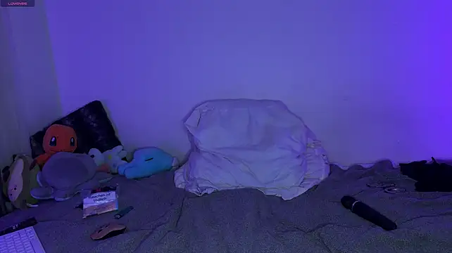Freaky_nicki - Blowjob dildo honey 🍆