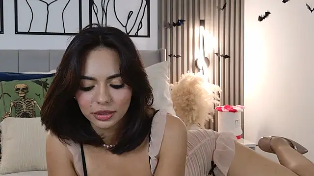 MelodyMarks_ - Let's turn this on 🔥😏