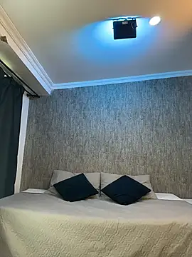 KarinaFlowers_ - Play pussy with fingers+Lush control