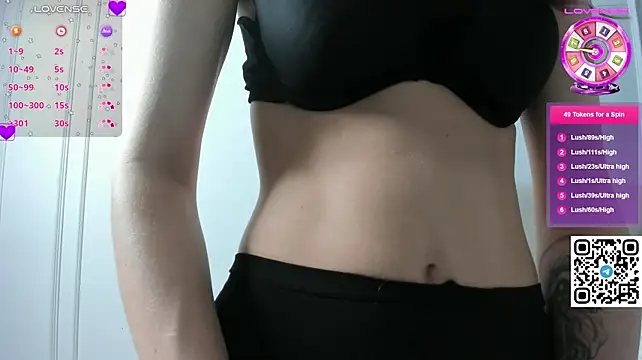 Janet_Johnson - 💕tease with shorts💕