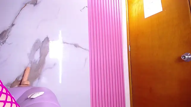 Doll_Kitty_ - dildo in pussy