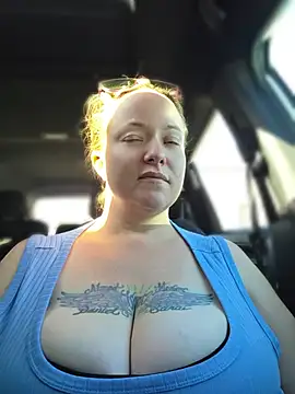 Julimonroe - Creamy panties 😈