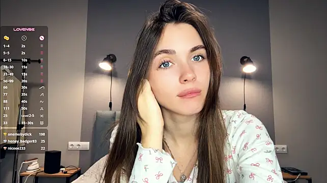 Veluxe - Spank my cute ass x 16