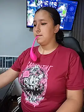 Cute_Penelope - fingers in pussy+creams cum in work🤫shh