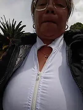 __valentina18 - Bells on my nipples