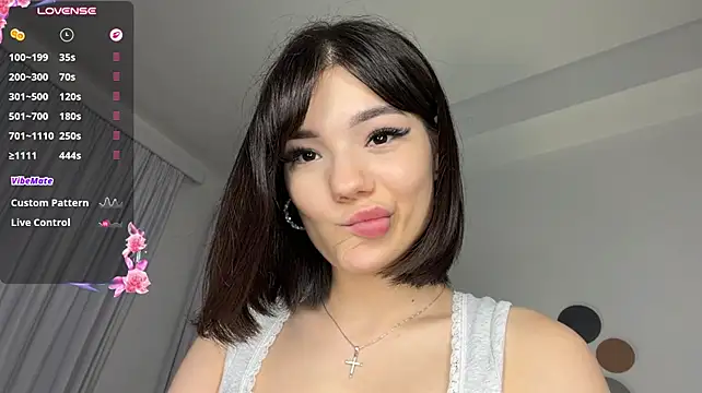Barbie_Aria - Squeeze my boobs close