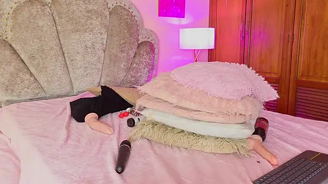 Cleo_nyx - ride dildo + bounce tits