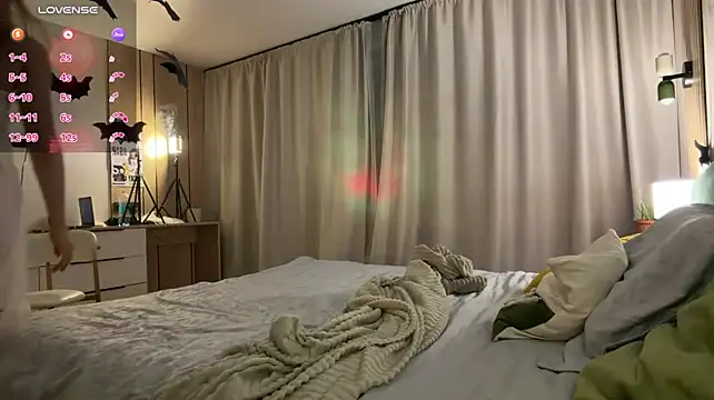 AvelinaSchepp - Make my ass soft ass red with slaps