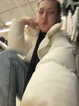 KatyVibes - LICK FINGER <3
