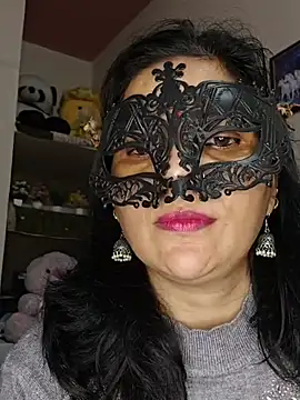BhabhiPooja69 - boobs show