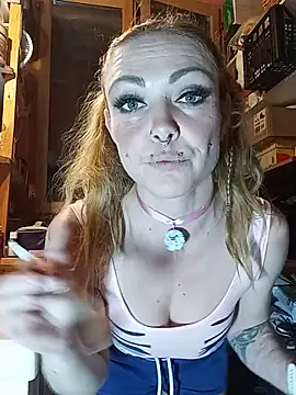Lemonmary - Je me gode sur la table basse du salon