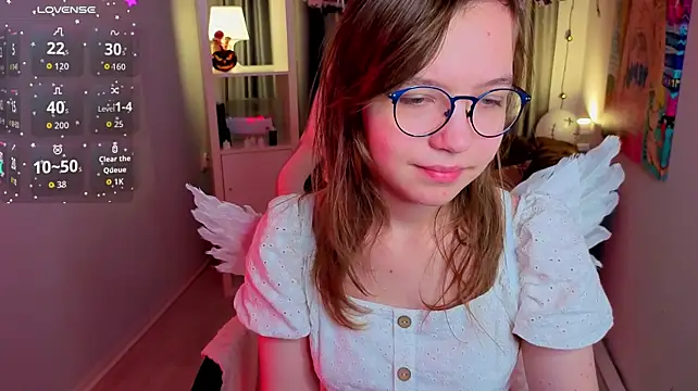 LiaBroock - show belly(panties too)