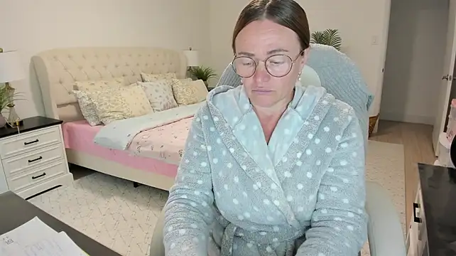 Vika73 - type - ​menu ​and ​private ​active