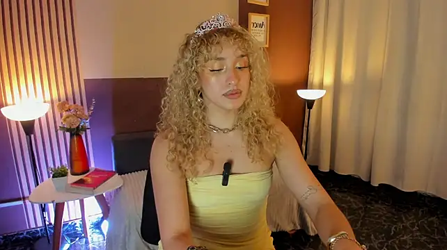 Sensual_fer - Hot striptease 🔥👑