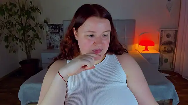 PolinaSalvatore - show boobs
