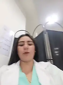 CAROLINE__07 - Naked in the waiting room + fingers in t