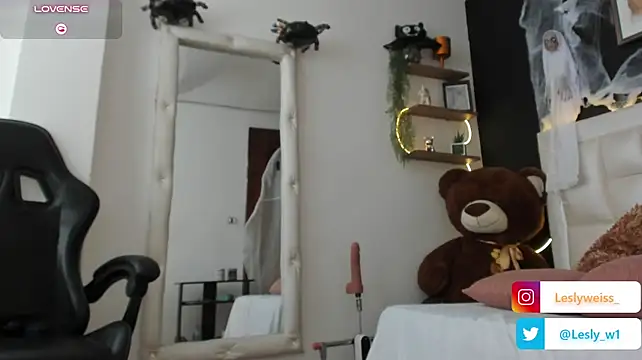 Lesly1w - Make me so wet with fingers Papi