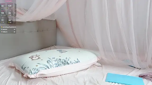Xinxin520-baby - 我回来了，目标完成坐哥哥的大肉棒，最后完成送3分钟小粉