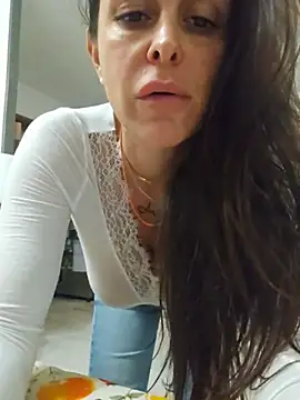 AmandaArt - Topless + HOTVIDEO LT