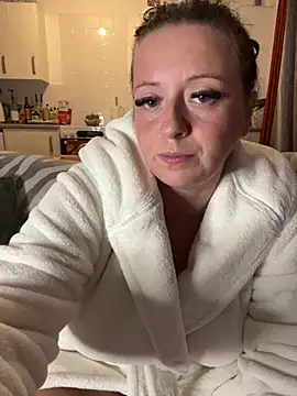Poppyshaw_ - Gag on Dildo 😛