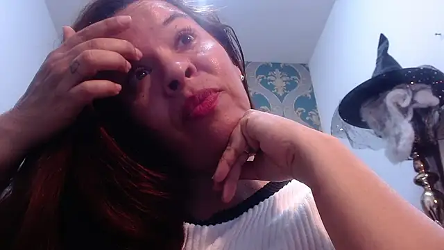 Lizeth_Bels - I lick my nipples for you!