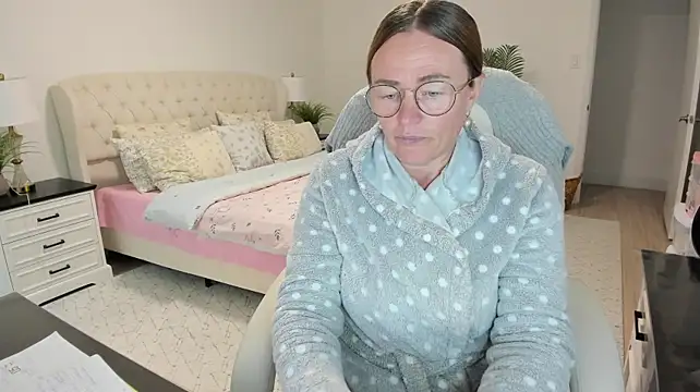 Vika73 - type - ​menu ​and ​private ​active