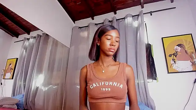 Dakotajx - go crazy, I'm yours🍒🍑