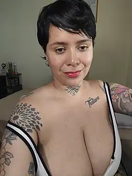 KatInk - FULL NAKED AND PLAY WITH BOOBS