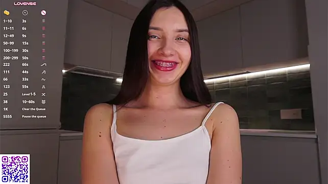 DaisyBlaze - make my pussy wet with my fingers
