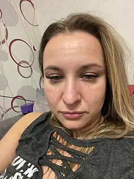 SweetOlga - Tits naked