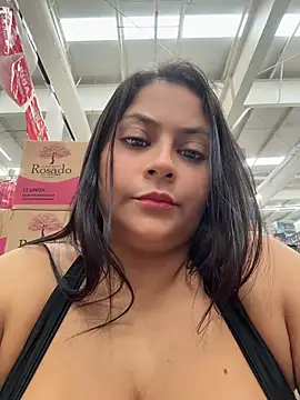 Angie_e - 🍒🍒🍒😮‍Tits outside in the supermarket