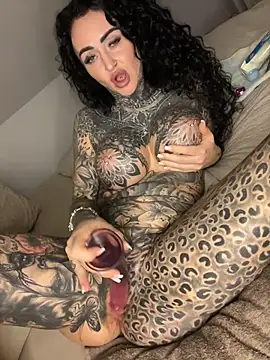 Lottchen_inki - Dildofuck + Lt gewinnt Squirt Video