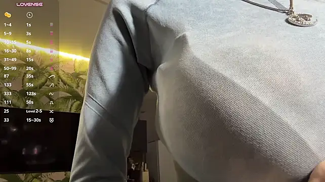 NatalieAnene - sucking my finger like it's a dick😋