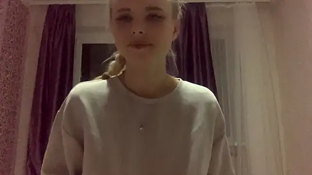 EdwinaDespres - Spank my booty💖
