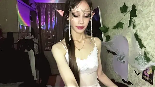 KoriLevander - Sexy move my hips and sexy walk