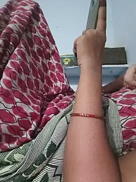 Tamilhot-honeybee - SEXY OIL BATH