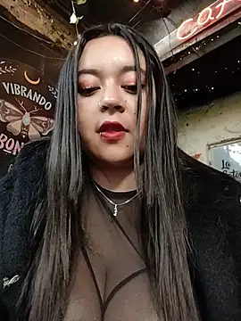 Cristal__04 - Oiling breasts in public