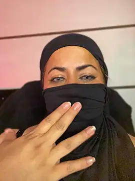 Sweettboobss - deepthroat and saliva titis💦💦