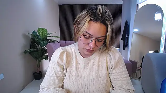 Hott_mind_ - 🍑Fuckmachine time today until squirt💦