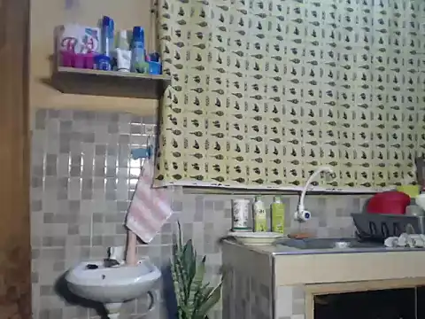 Hella254 - suck tits,oil body,spank ,twerk & cook