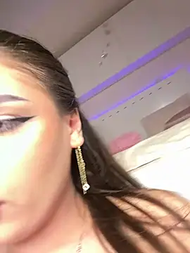 AylaNova - Pussy fingers fuck hard