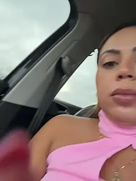LariiHotWife - Mamar motorista