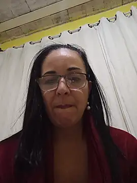 Regina475 - Bucetinha com creme